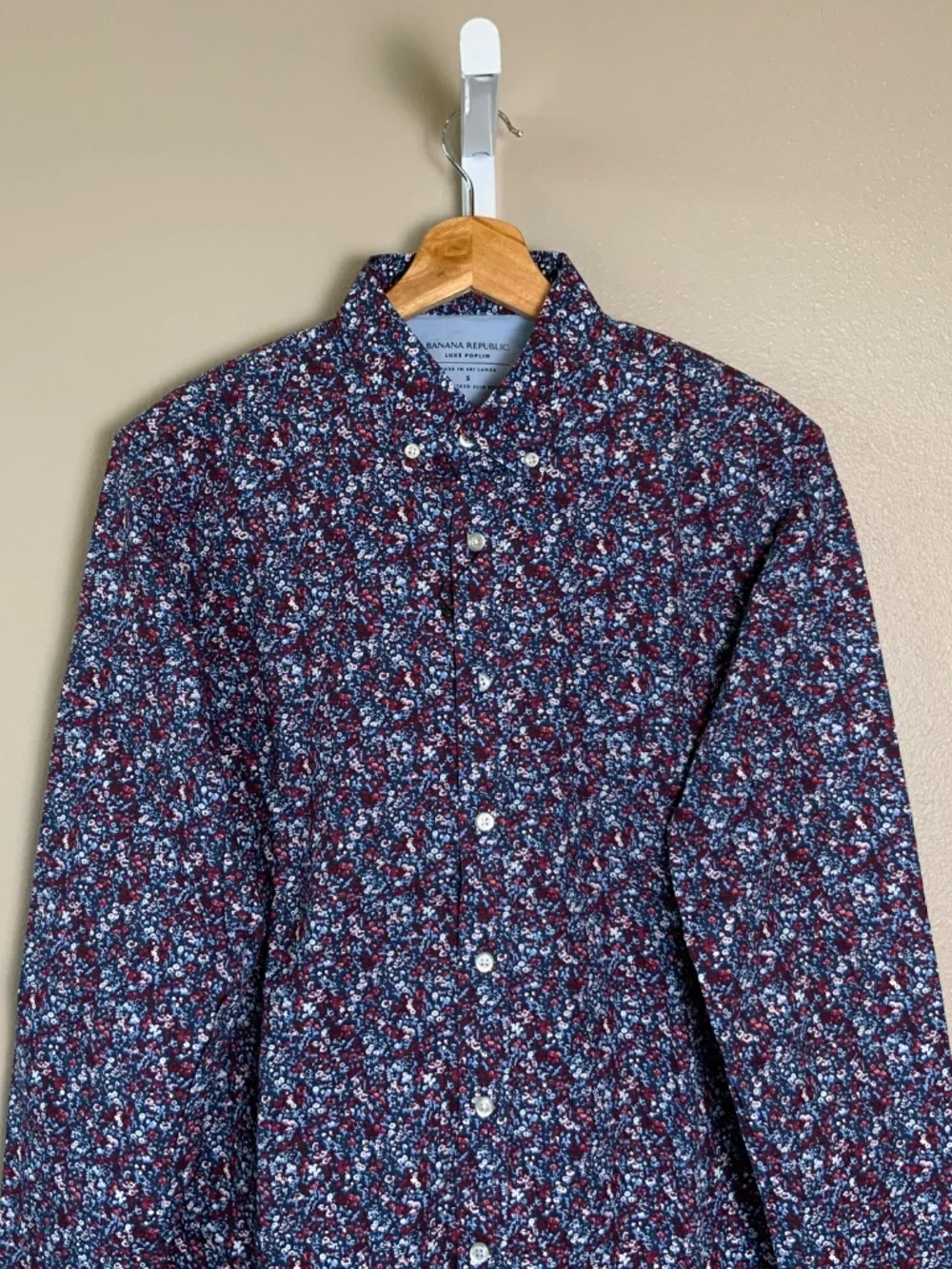 Banana Republic Luxe Poplin Untucked Slim Fit Floral Button Down Oxford Shirt